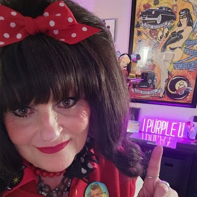 Thehotrodgirl's profile picture. 73 y o BTS Army. Past Univ Art instructor, Arts Council Indiv. Artist Grant Winner, Art shown U.S. VP Mondale Residence '82, National Museum of American Art '83