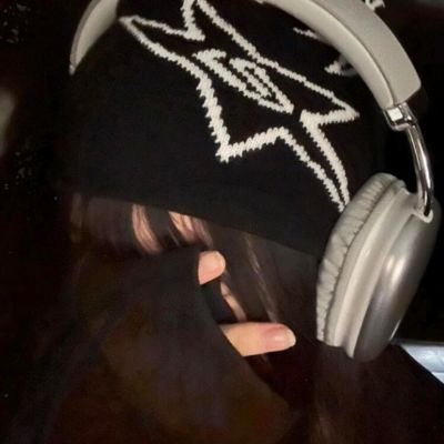 83VHCf7JaF37408's profile picture. 