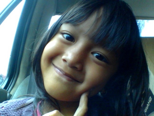 putriazzahra17's profile picture. 