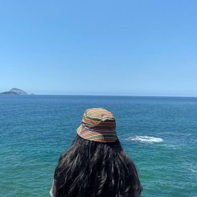 marilisethomaz's profile picture. “𝑙𝑖𝑓𝑒 𝑤𝑎𝑠 𝑏𝑒𝑔𝑖𝑛𝑛𝑖𝑛𝑔 𝑜𝑣𝑒𝑟 𝑎𝑔𝑎𝑖𝑛 𝑤𝑖𝑡𝘩 𝑡𝘩𝑒 𝑠𝑢𝑚𝑚𝑒𝑟“𓆉︎