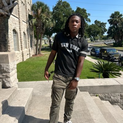 KalebMacklin20's profile picture. I think therefore I am