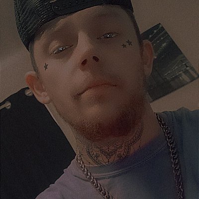 stellbuilder's profile picture. I'm 26
Father of 4
Married