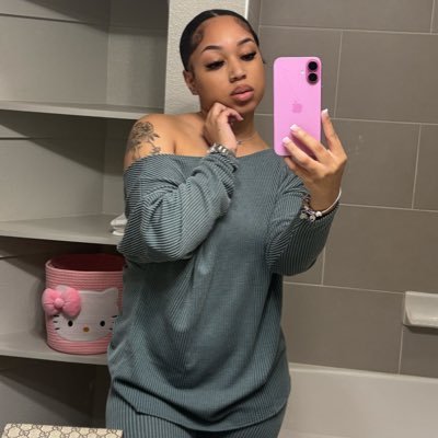 dejahhaa's profile picture. 24