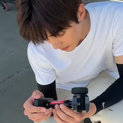 miyushes's profile picture. #loves exo, nct, zb1, cortis, aespa, h2h and more.