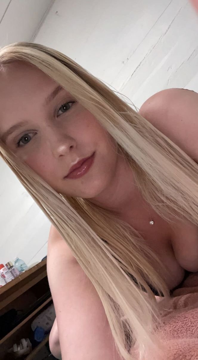 ylcmp34244564's profile picture. 