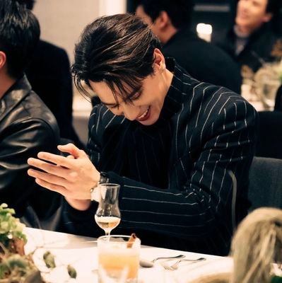 bucinpriatampan's profile picture. 