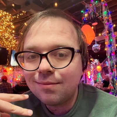 staticbluebat's profile picture. I’m very famous. Beloved by people the world over for my stunning insights into the human condition. Broke Poet. Co-host of @pacino_pod with @kaliebud