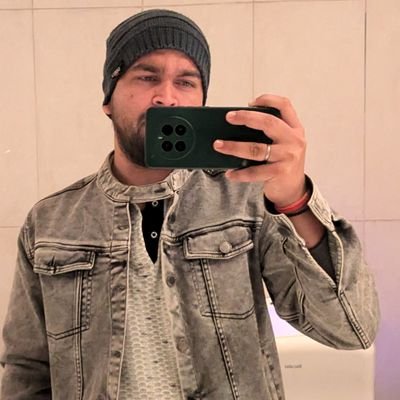 shutupsubhash_'s profile picture. Whispering jokes into the abyss, all on me.