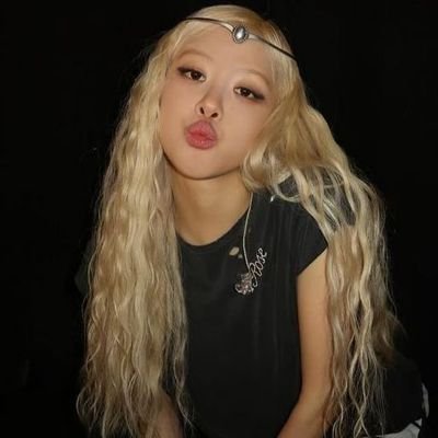 ellyikonic's profile picture. my giselle @vih_1102 💘 delulu is the solulu😝
                     ★666        999★