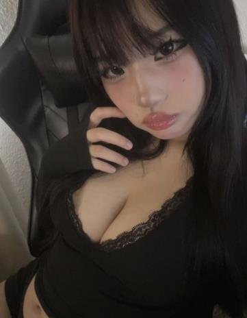 sunilsainichk's profile picture. 31歳 / 158cm / 49kg
会ってくれる男性、ゆっくり探してます。
ジム通い少しだけ続いてます。