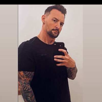 LucasFloren214's profile picture. 