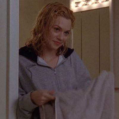 MONKEYD0BITO's profile picture. feminist & leftist