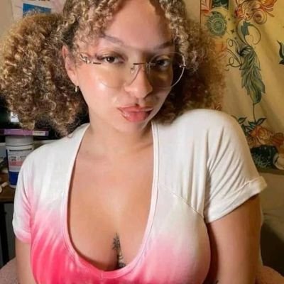 SEdward57542's profile picture. lovely 😍