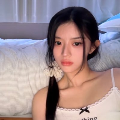 Arctisanoa's profile picture. 22↑ ｜ Heavy RT & Profesional Yapper.