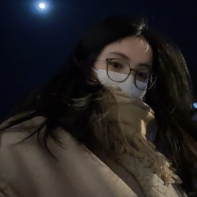 yjqkyasdsd's profile picture. 私は生活を愛する人間で、花を育てたり、料理をしたりするのが好きです。こうしたことをしていると、とても幸せな気持ちになります。