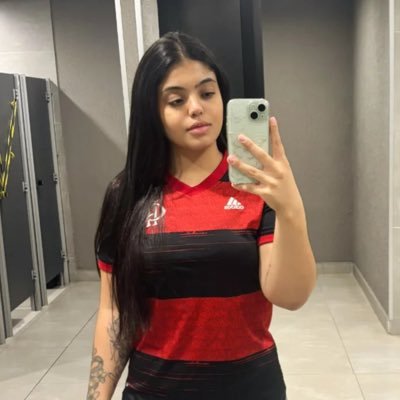 tayluannee's profile picture. bonita, competente & cansada. | @flamengo ✨