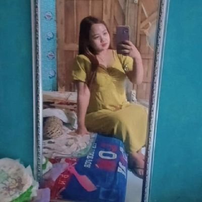 IkaMeylani4's profile picture. 