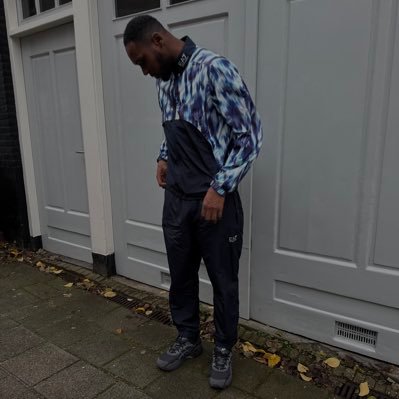 SBfroes's profile picture. privacy is the new luxury