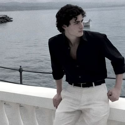 WalkerTime65038's profile picture. Analytical mind | UNILAG alumnus | Liverpool FC |