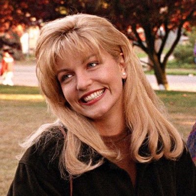 gabistudiies's profile picture. 20 | Surtando para conseguir uma vaga em medicina na federal | #Studytwtbr