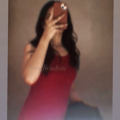 theofficialriti's profile picture. ब्राह्मण ॥ fluent in tweet speak ||  dealing with humans aren’t my thing anymore