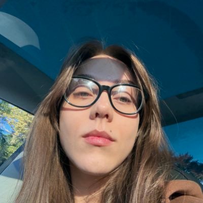 alixwhizz's profile picture. 