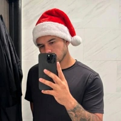 k0ncept's profile picture. swe // meme specialist