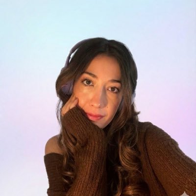 oztheuxgirl's profile picture. Product Designer · Barcelona ✨   Clean UI, tiny details, happy users 💛   Apps & Framer templates