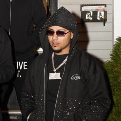 dncelpr's profile picture. 