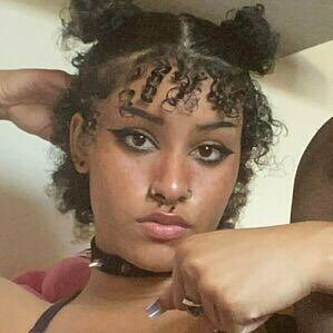 jen_vannsa's profile picture. 