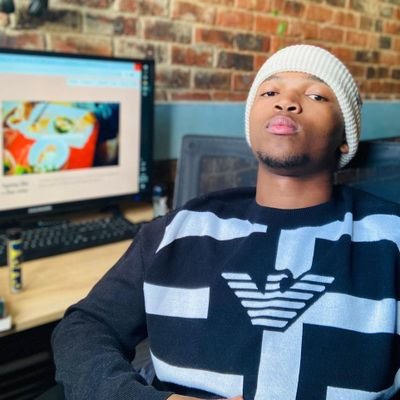 theekhozagent's profile picture. Hello🙂