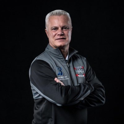 LeaEdge's profile picture. Manager of Whitchurch Alport Women @AlportWFC ⚪️🔴 Leeds United 🤍💛💙, Miami Dolphins 🐬🐬. Winning doesn’t really matter as long as you win. Views all mine.