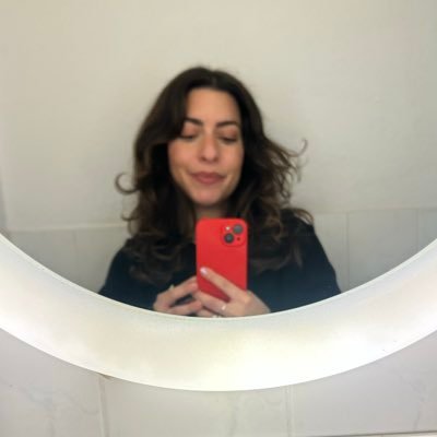 rosaburc's profile picture. dottoressa Rosa; with bylines here and there, @SOAS alumna