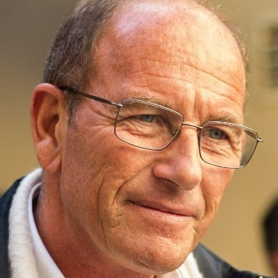 Etienne_Chouarb's profile picture. Ce n'est pas aux hommes au pouvoir d'écrire les règles du pouvoir. DONC, si l'on veut une vraie Constit*, il faudra l'écrire nous-mêmes. Voir chouard point org