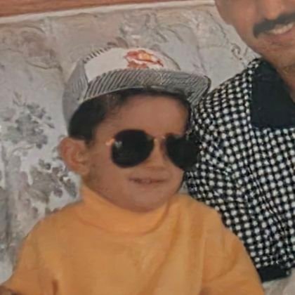 aryamanbey's profile picture. söz biter, direniş başlar...

@zompcuvip