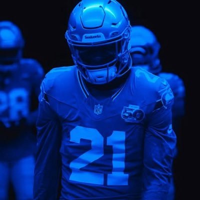 GuruB0om's profile picture. Software Engineer