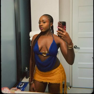 temid4yo's profile picture. girl bubble 🫧