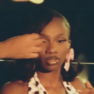 similiadi's profile picture. oni ṣi’rin