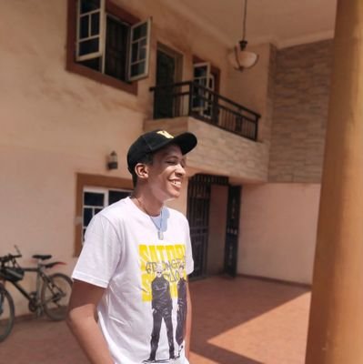 code_benji's profile picture. Back-end Engineer | Build in public | Anime💯