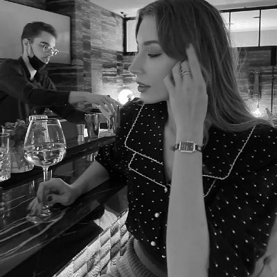 Simone_OvO_'s profile picture. Reading, running, and my little dog