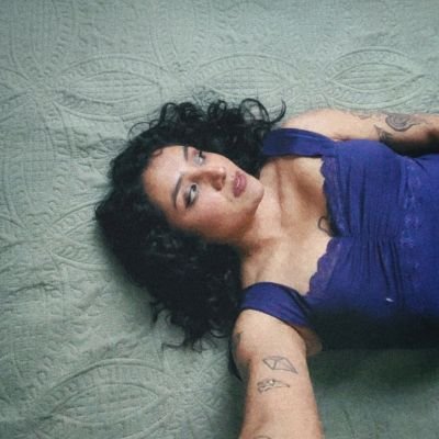 Kbkbkbg's profile picture. ¿Te parece bien que te quiera nada más una semana?