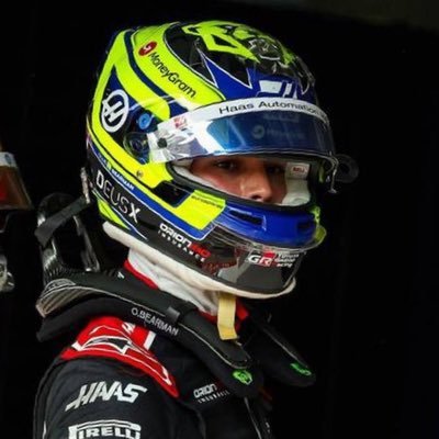 ellieeightseven's profile picture. 