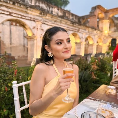 StephanyCh3's profile picture. 