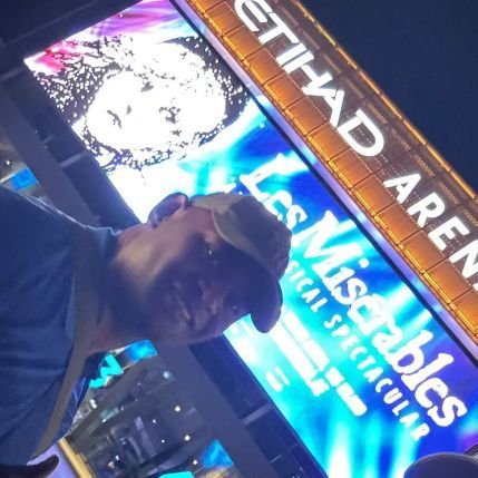 mojee_tamani's profile picture. 