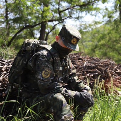 Uniform_2580's profile picture. 战术装备，制服，剧情，👨🏻‍🌾🐮，只加q，欢迎骚扰，可约拍，内网没有任何发布平台，看到盗图的自己甄别不要被骗了。家里有一条柴柴和一条金毛@Koooboo1 弟弟@jj520zhifu（唯一X，没有封号，没有被盗，其他都是假的）