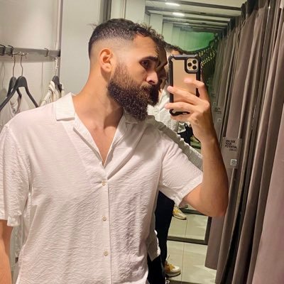 hanfiljr's profile picture. living 6'5 above the ground.