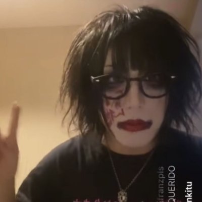 Your_Local_Hat's profile picture. Russian musician
Discord: roaches367
Just a Vkie guy