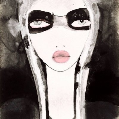 PLASTICDIVAAA's profile picture. 