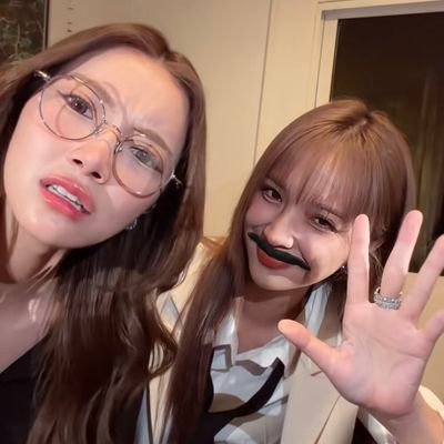 thisisuma's profile picture. 