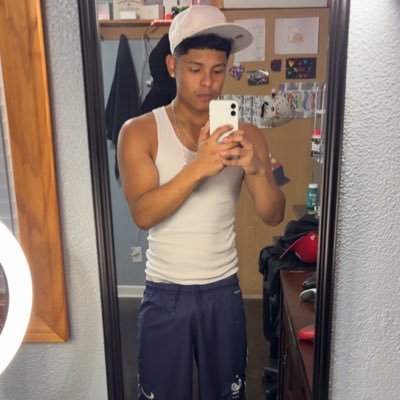 mosevillaa's profile picture. 